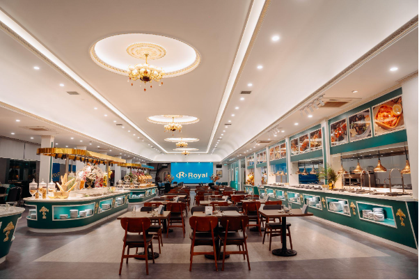 “Đổi gió” cùng xu hướng tổ chức tiệc buffet cho dịp lễ cuối năm tại Royal Buffet