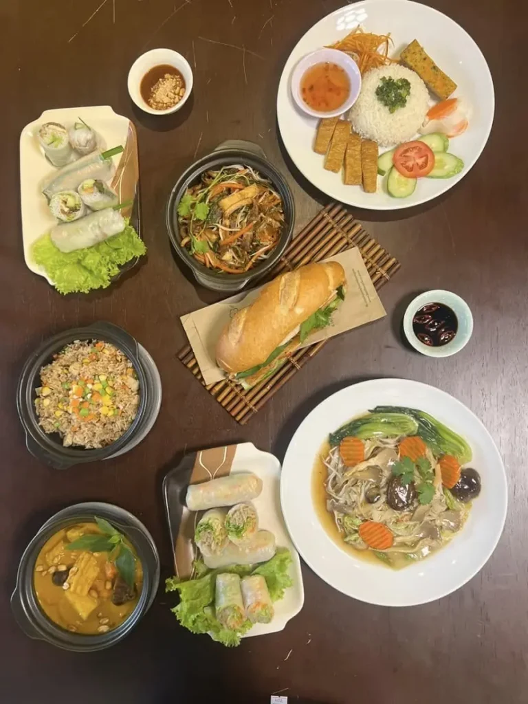 8 Nhà hàng buffet chay ở Sài Gòn giá 50.000 đô la: Người ăn chay không nên bỏ lỡ