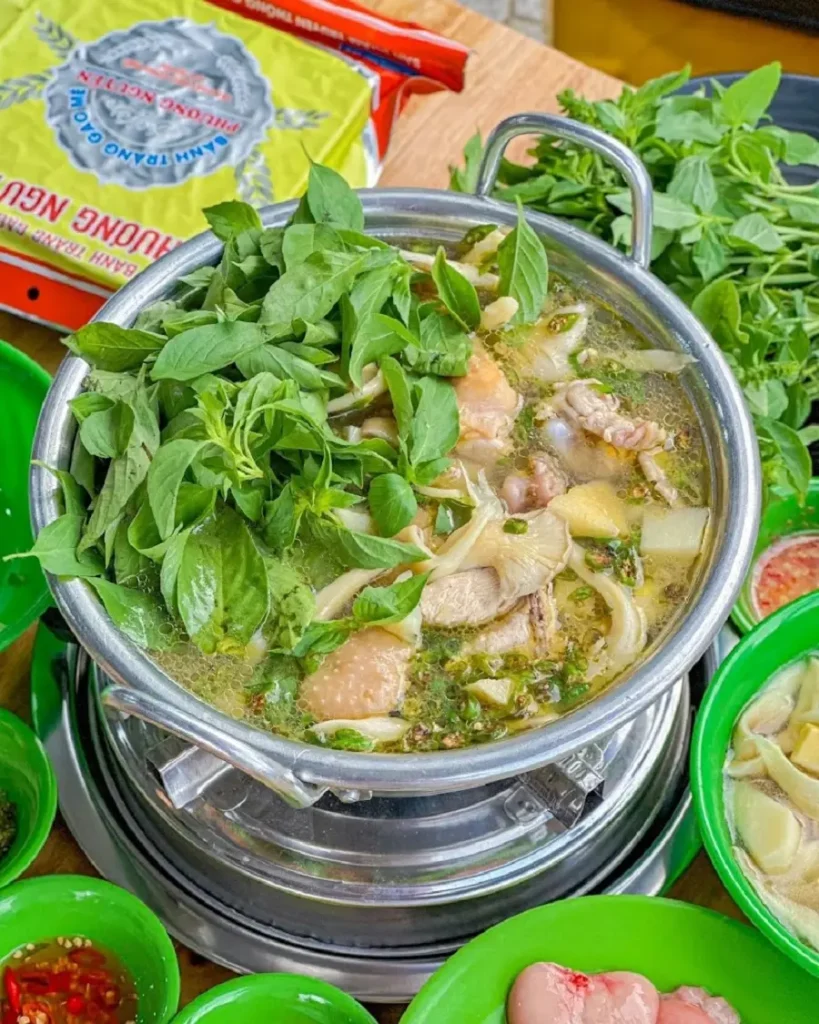 4 quán lẩu gà ngon, rẻ, đúng chất ở Quận 7 dành cho tín đồ ẩm thực