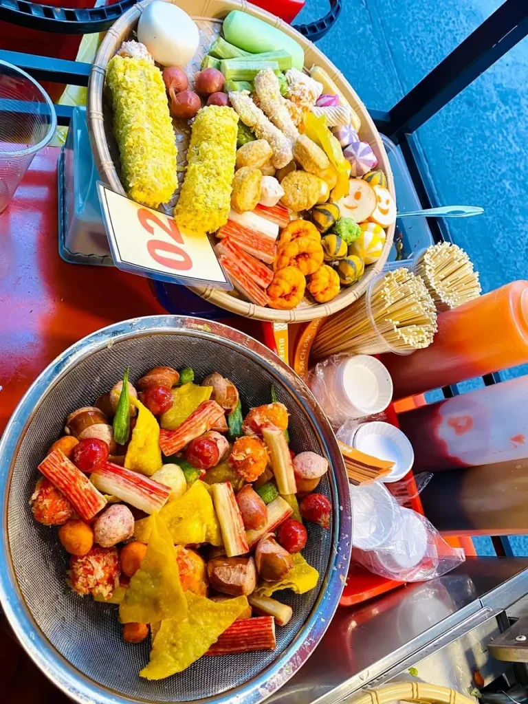 Khám phá nhà hàng buffet chả cá chiên ngon nhất tại TP.HCM
