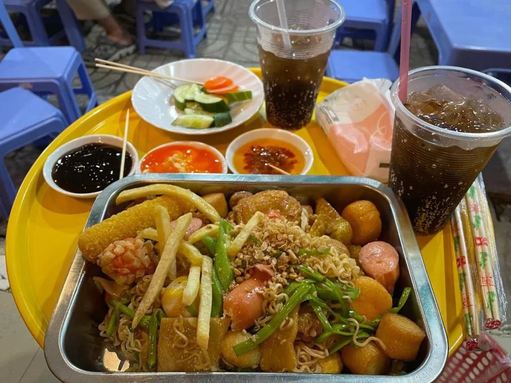 Khám phá nhà hàng buffet chả cá chiên ngon nhất tại TP.HCM