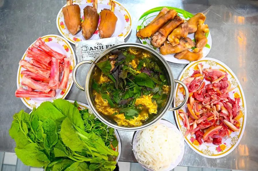 8 quán thịt dê nướng nổi tiếng nhất quận 12 với đồ ăn ngon và giá cả phải chăng
