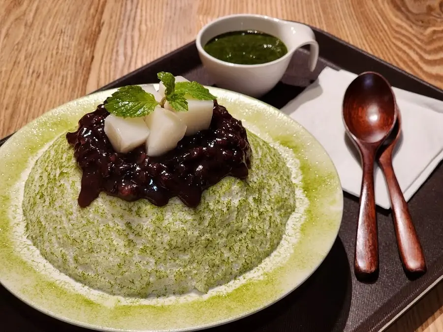 Ăn gì để giải nhiệt ngày nắng nóng? Hãy thử 11 quán bingsu ngon nhất Hà Nội này nhé!