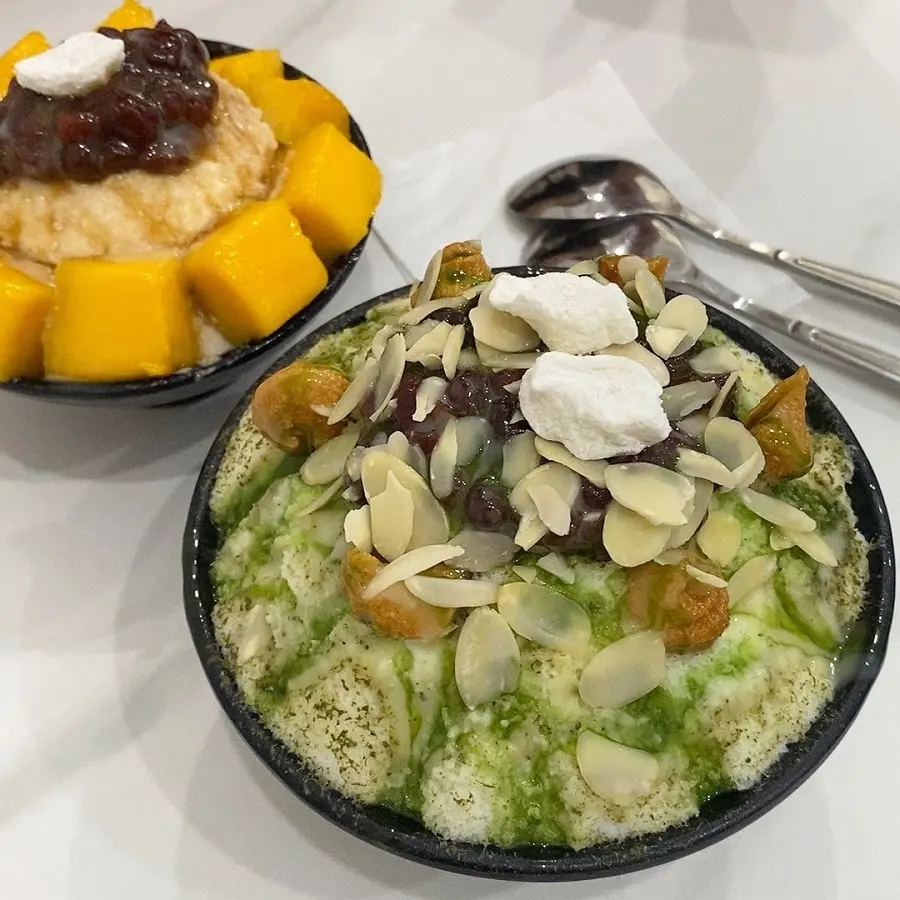 Ăn gì để giải nhiệt ngày nắng nóng? Hãy thử 11 quán bingsu ngon nhất Hà Nội này nhé!