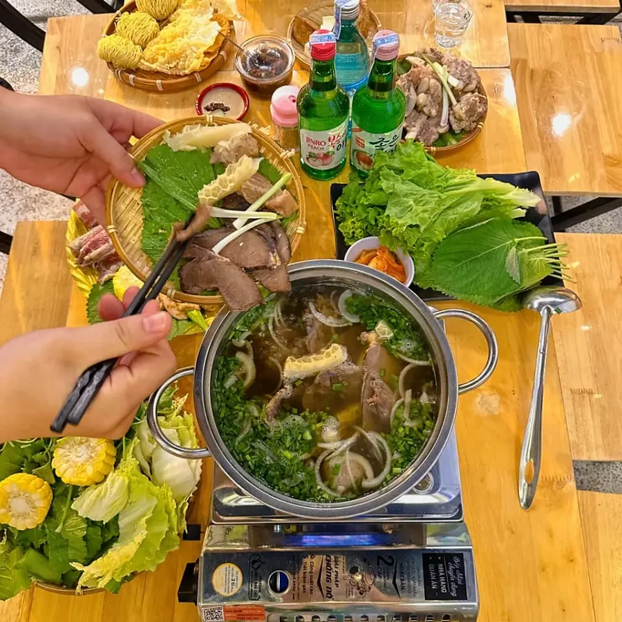 Đánh giá 10 quán lẩu ngon ở Quận 10: từ bình dân đến cao cấp