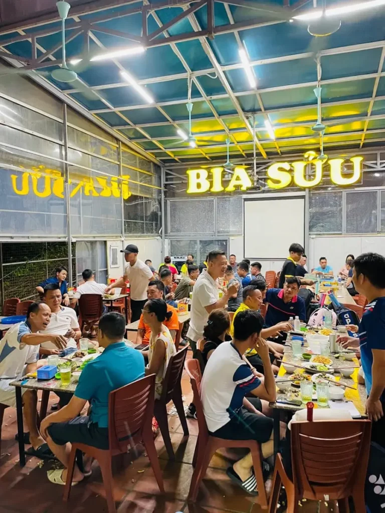 11 quán bar tốt nhất ở Phố cổ với đồ ăn ngon nhất và đông người nhất