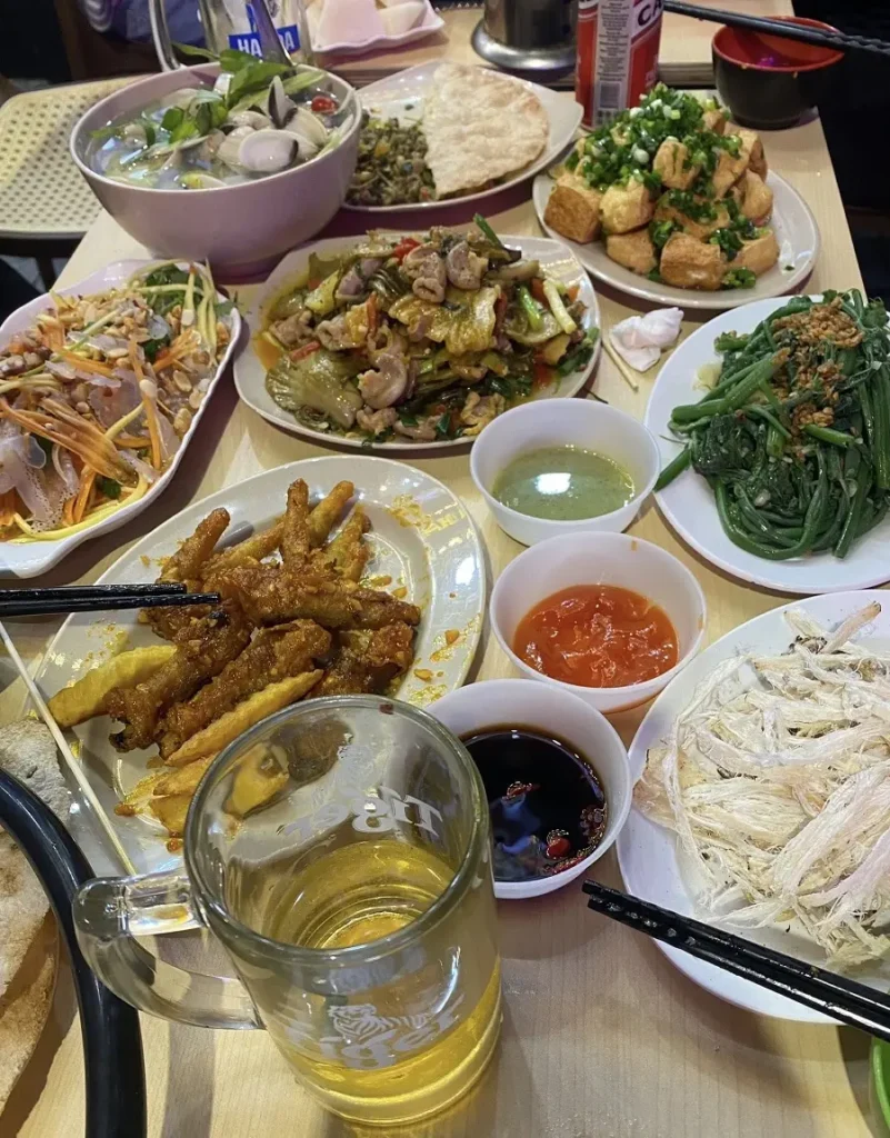 11 quán bar tốt nhất ở Phố cổ với đồ ăn ngon nhất và đông người nhất