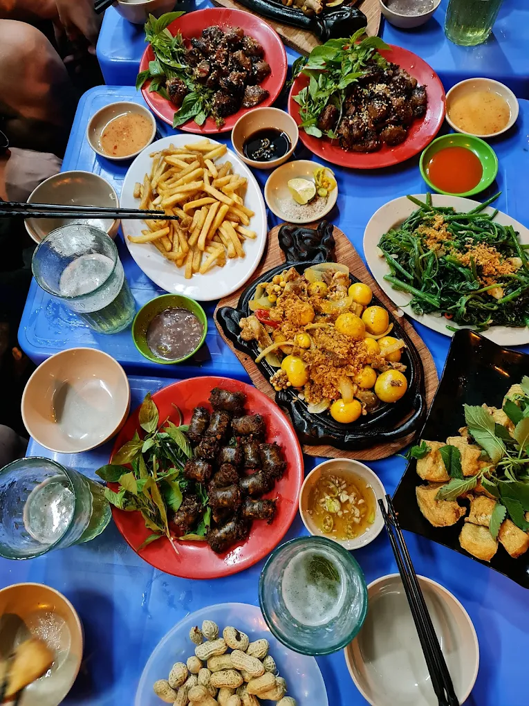 11 quán bar tốt nhất ở Phố cổ với đồ ăn ngon nhất và đông người nhất