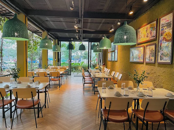 8 quán bar ở Hoàng Cầu hôm nay rất đông khách