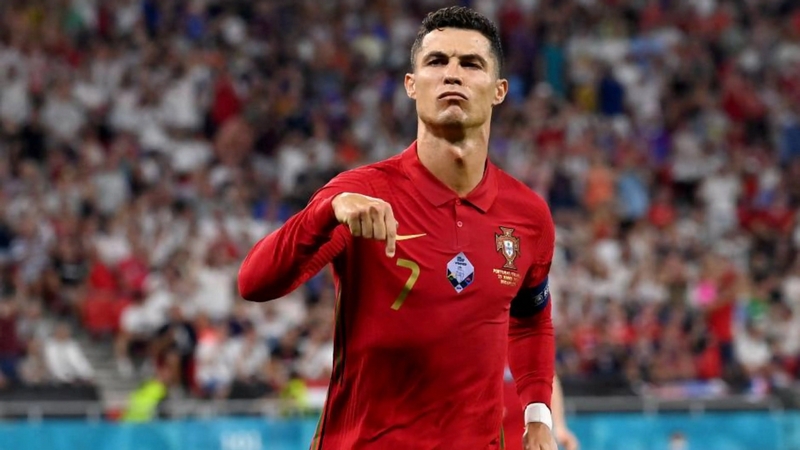 Cristiano Ronaldo - Cầu thủ vĩ đại nhất lịch sử Bồ Đào Nha