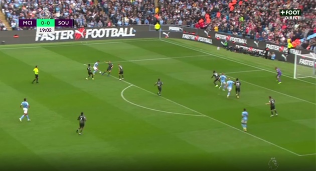 Cancelo xứng danh hậu vệ toàn diện nhất Premier League