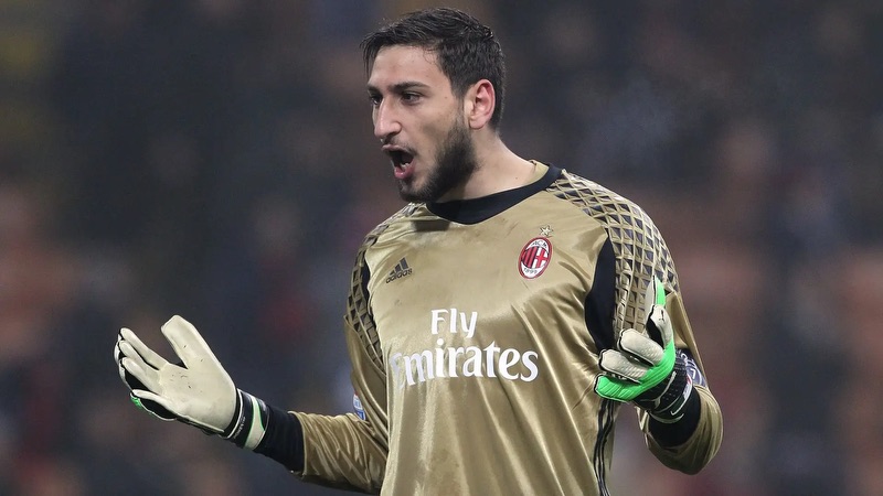 Thủ môn Gianluigi Donnarumma được ví như thần đồng khi xuất hiện với AC Milan Thủ môn Gianluigi Donnarumma - Sự đánh đổi và thành công